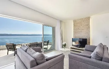 Sea View Villa in Pisak