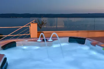 Sea View Villa in Pisak