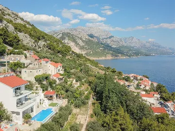 Sea View Villa in Pisak