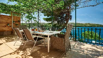 Beachfront Villa with Pool in Rogač