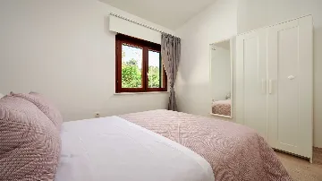 Beachfront Villa with Pool in Rogač