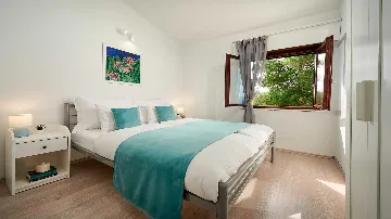 Beachfront Villa with Pool in Rogač