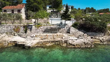 Beachfront Villa with Pool in Rogač