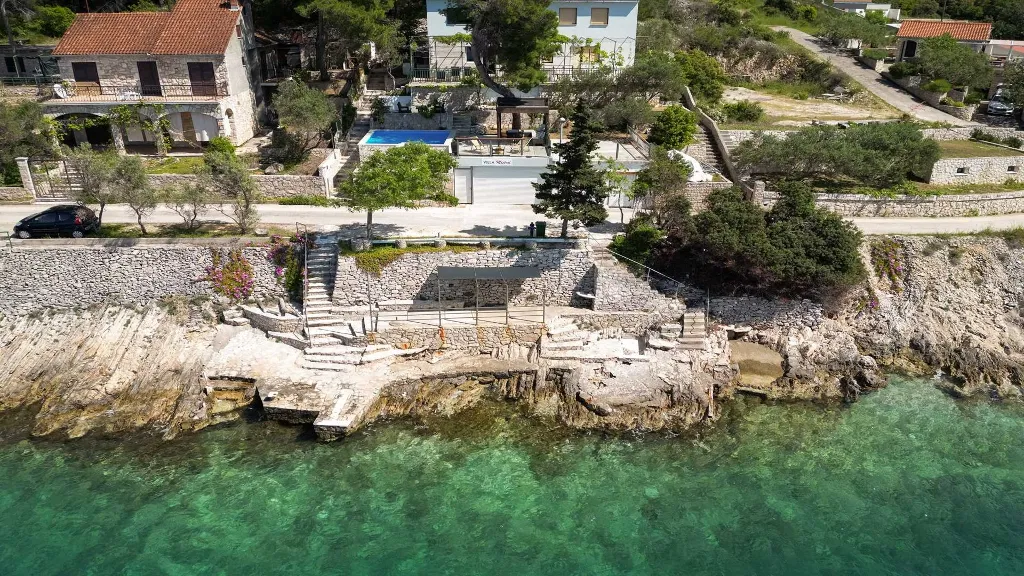 Beachfront Villa with Pool in Rogač