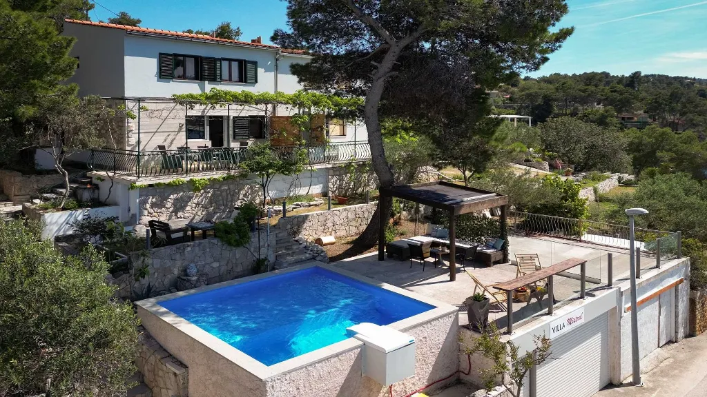 Beachfront Villa with Pool in Rogač