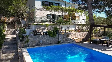 Beachfront Villa with Pool in Rogač