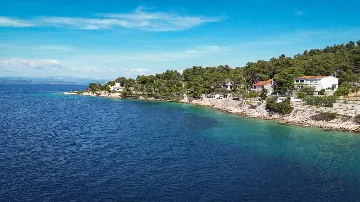 Beachfront Villa with Pool in Rogač