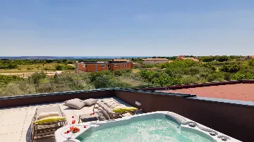 3-Bedroom Villa with Pool and Sauna in Vodnjan