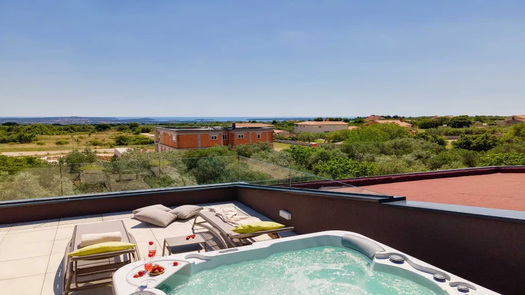 3-Bedroom Villa with Pool and Sauna in Vodnjan