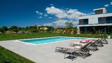 3-Bedroom Villa with Pool and Sauna in Vodnjan
