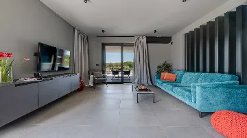 3-Bedroom Villa with Pool and Sauna in Vodnjan