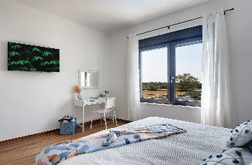 Villa with Pool in Jadreški