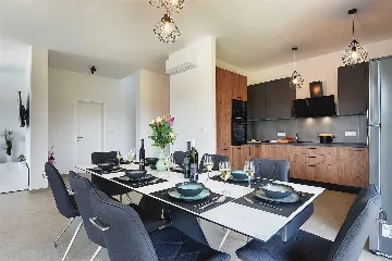 Villa with Pool in Jadreški