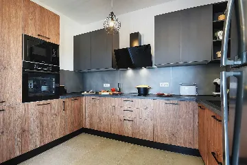 Villa with Pool in Jadreški