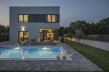 Villa with Pool in Jadreški