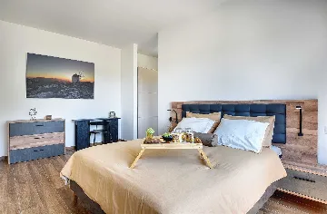 Villa with Pool in Jadreški