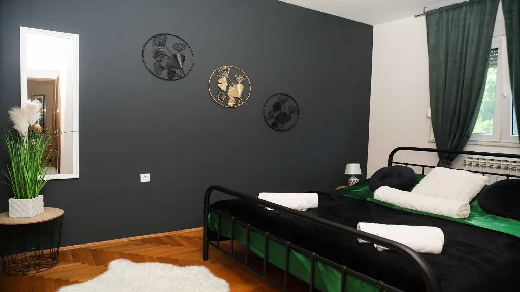 4-Bedroom Villa with Sports & Heated Pool in Feričanci
