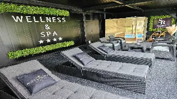 4-Bedroom Villa with Sports & Heated Pool in Feričanci