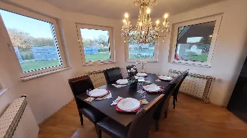 4-Bedroom Villa with Sports & Heated Pool in Feričanci