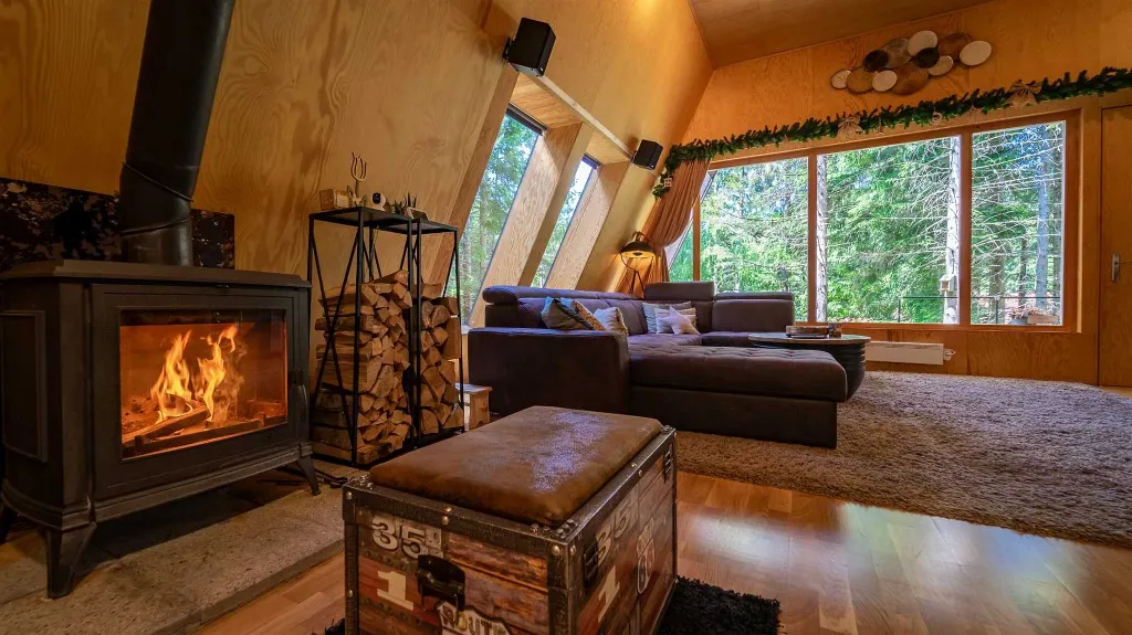 Two-Bedroom Villa with Fireplace in Mrkopalj
