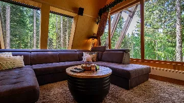 Two-Bedroom Villa with Fireplace in Mrkopalj