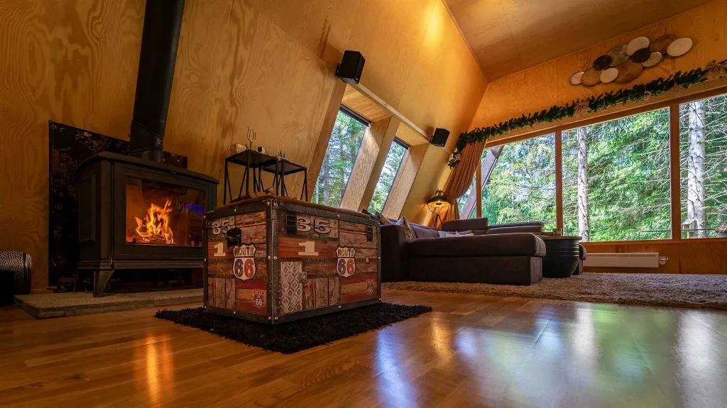 Two-Bedroom Villa with Fireplace in Mrkopalj