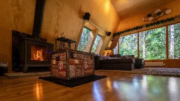 Two-Bedroom Villa with Fireplace in Mrkopalj