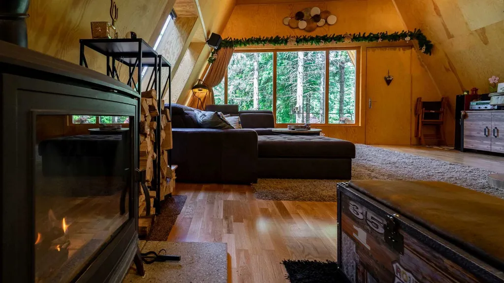 Two-Bedroom Villa with Fireplace in Mrkopalj
