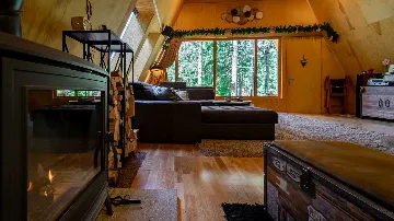 Two-Bedroom Villa with Fireplace in Mrkopalj