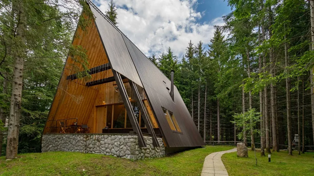 Two-Bedroom Villa with Fireplace in Mrkopalj