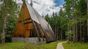 Two-Bedroom Villa with Fireplace in Mrkopalj