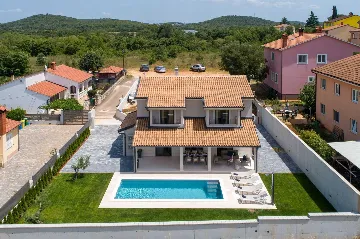 3-Bedroom Villa for 6 in Rovinjsko selo