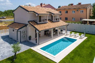 3-Bedroom Villa for 6 in Rovinjsko selo