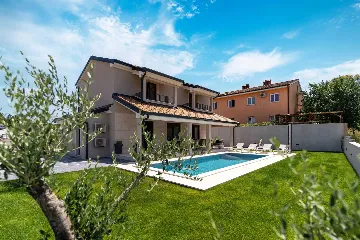 3-Bedroom Villa for 6 in Rovinjsko selo