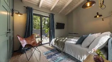 Villa with Pool in Brajkovići for 8 Guests