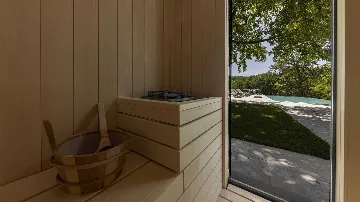 Villa with Pool in Brajkovići for 8 Guests