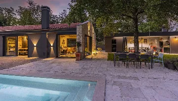 Villa with Pool in Brajkovići for 8 Guests