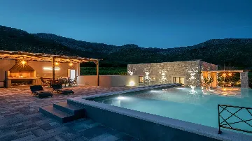 Orebić Villa for Up to 8 Guests with Infinity Pool