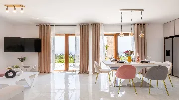 Orebić Villa for Up to 8 Guests with Infinity Pool