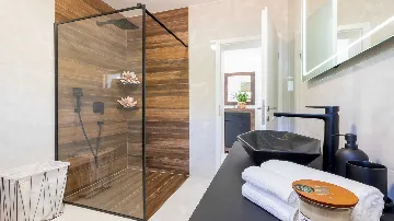 Orebić Villa for Up to 8 Guests with Infinity Pool