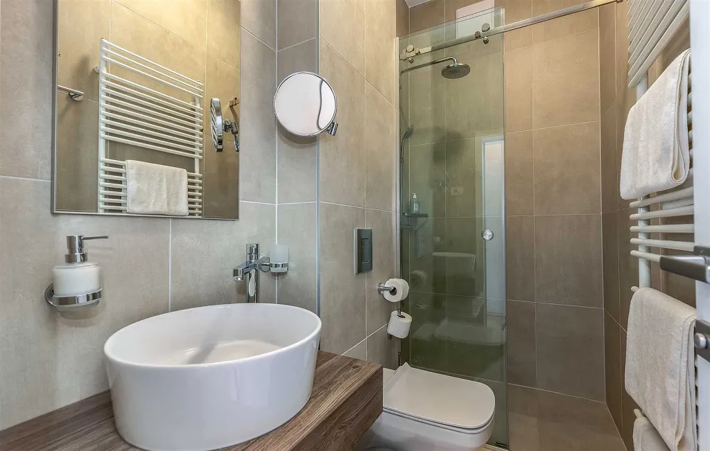 Villa in Veprinac for 10 Guests with Pool
