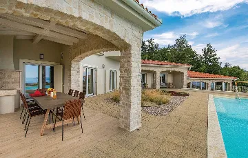 Villa in Veprinac for 10 Guests with Pool