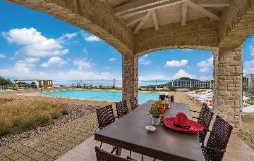 Villa in Veprinac for 10 Guests with Pool