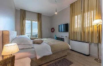 Villa in Veprinac for 10 Guests with Pool