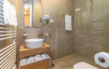 Sea View Villa in Veprinac for 8 Guests