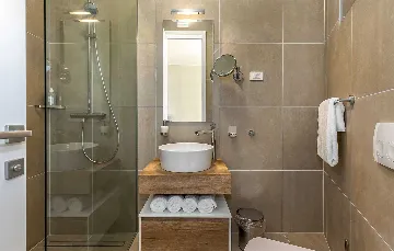 Sea View Villa in Veprinac for 8 Guests