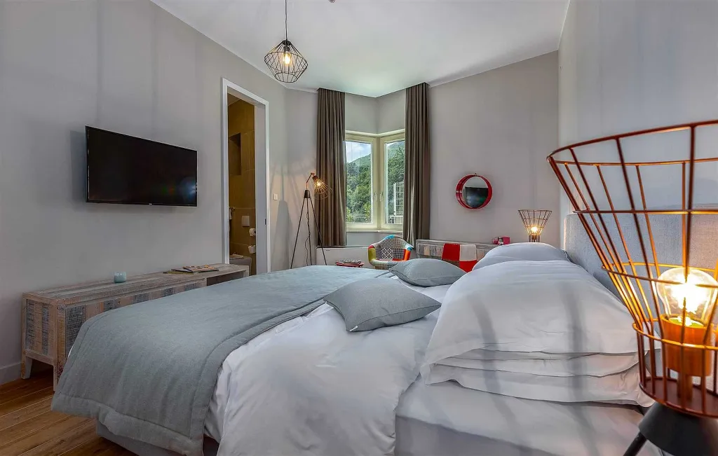 Sea View Villa in Veprinac for 8 Guests