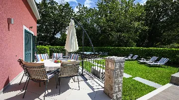 5-Bedroom Villa in Gruda, Croatia