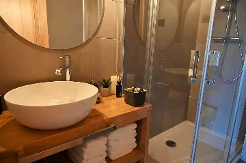 Villa with Sauna in Stari Laz for 8 Guests