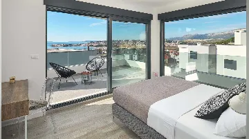 Villa for 10 Guests in Podstrana